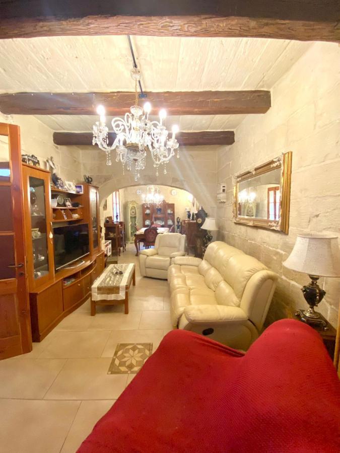 Vintage Farmhouse Qormi Luaran gambar