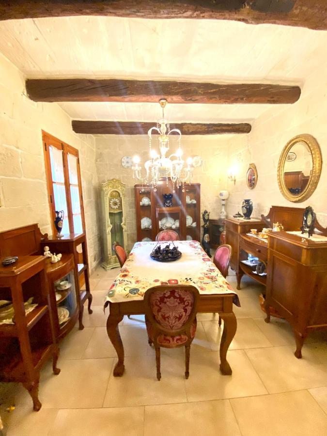 Vintage Farmhouse Qormi Luaran gambar